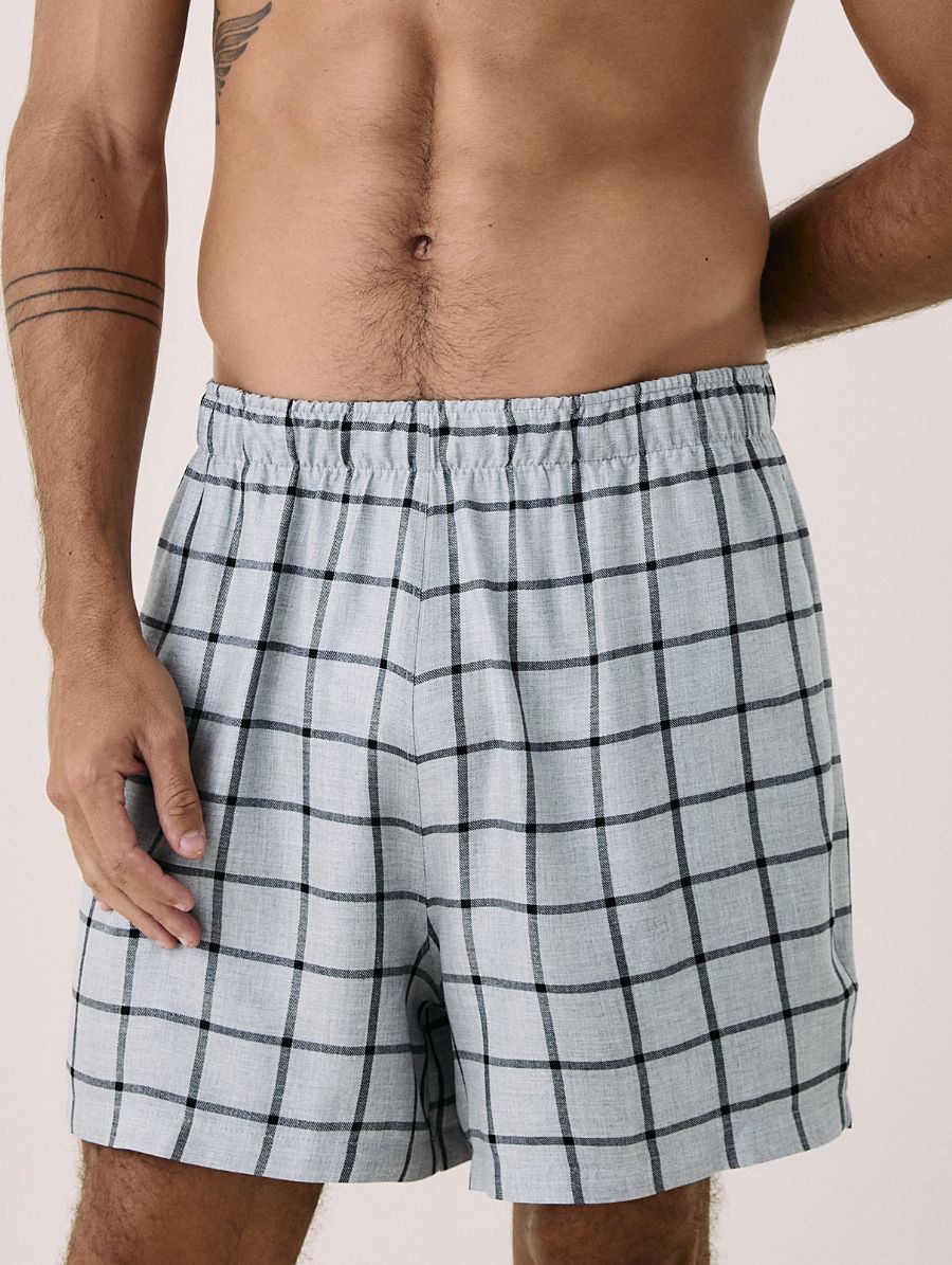 Short Masculino Em Viscose Estampada Estampa Xadrez Mescla Com Preto