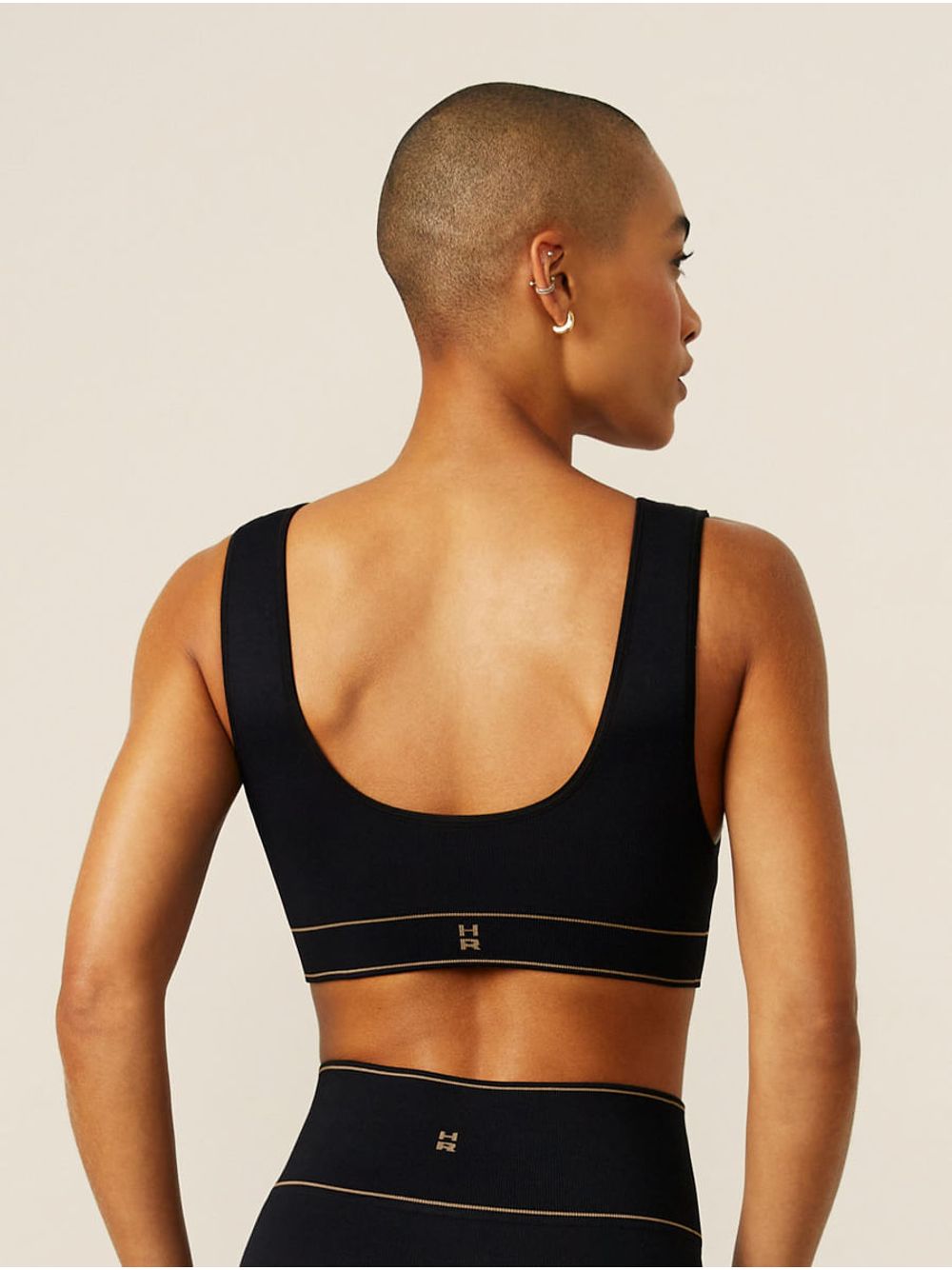 Hope — Top Comfort Decote Reto Sem Costura Preto