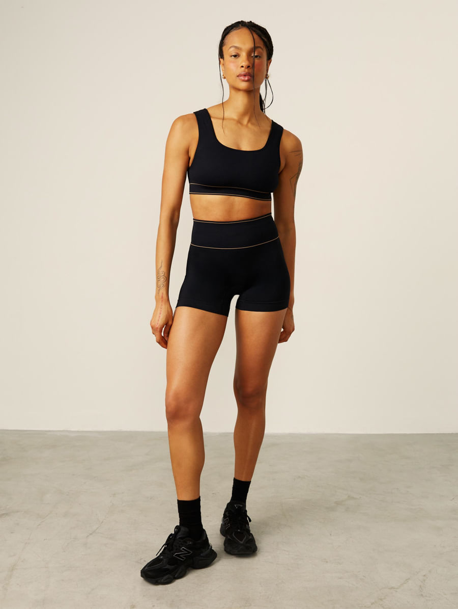 Shorts Fit Cós Alto Sem Costura Preto