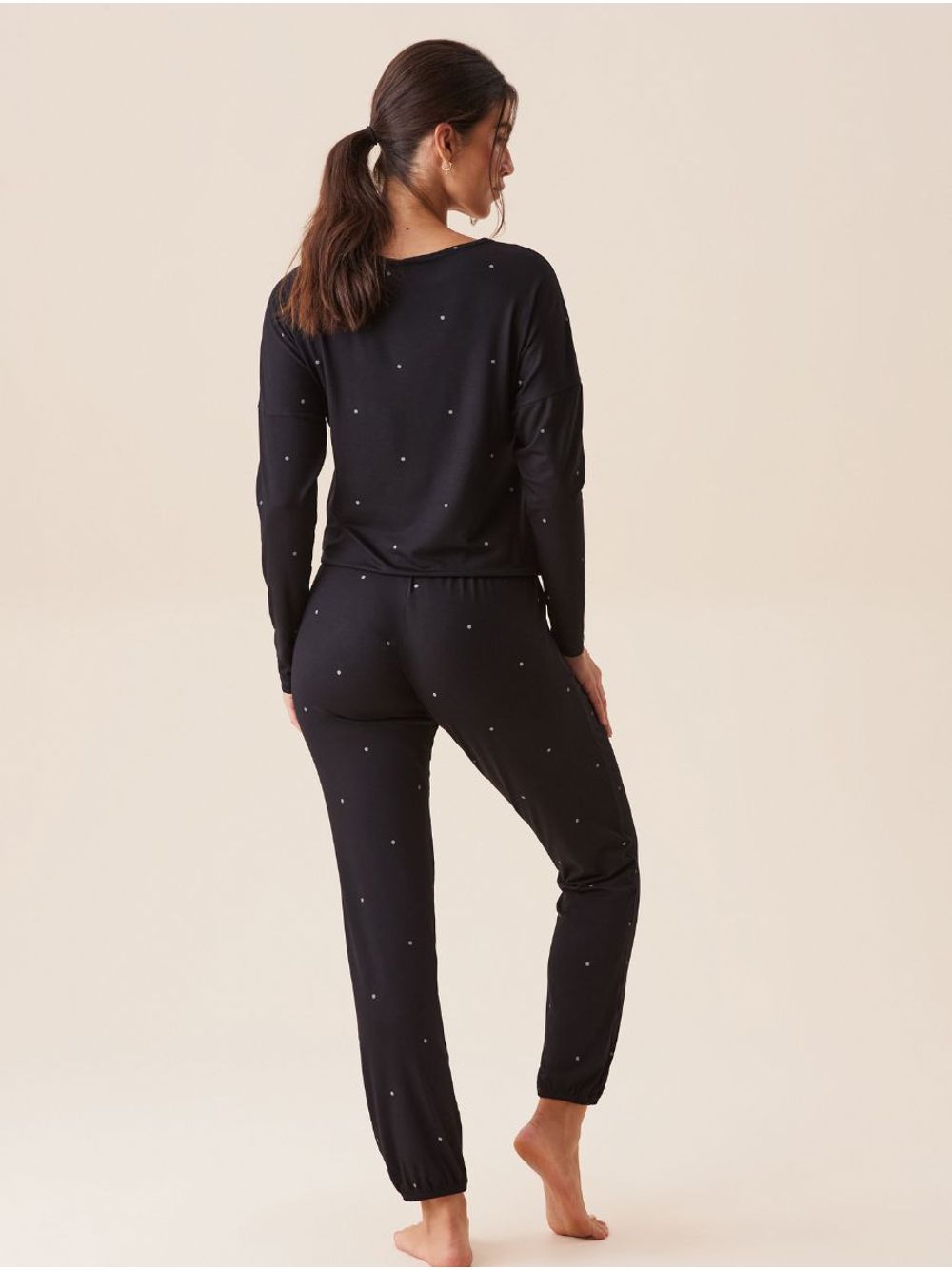 Hope — Pijama Longo Em Viscose Dreams Preto Com Poa Off White