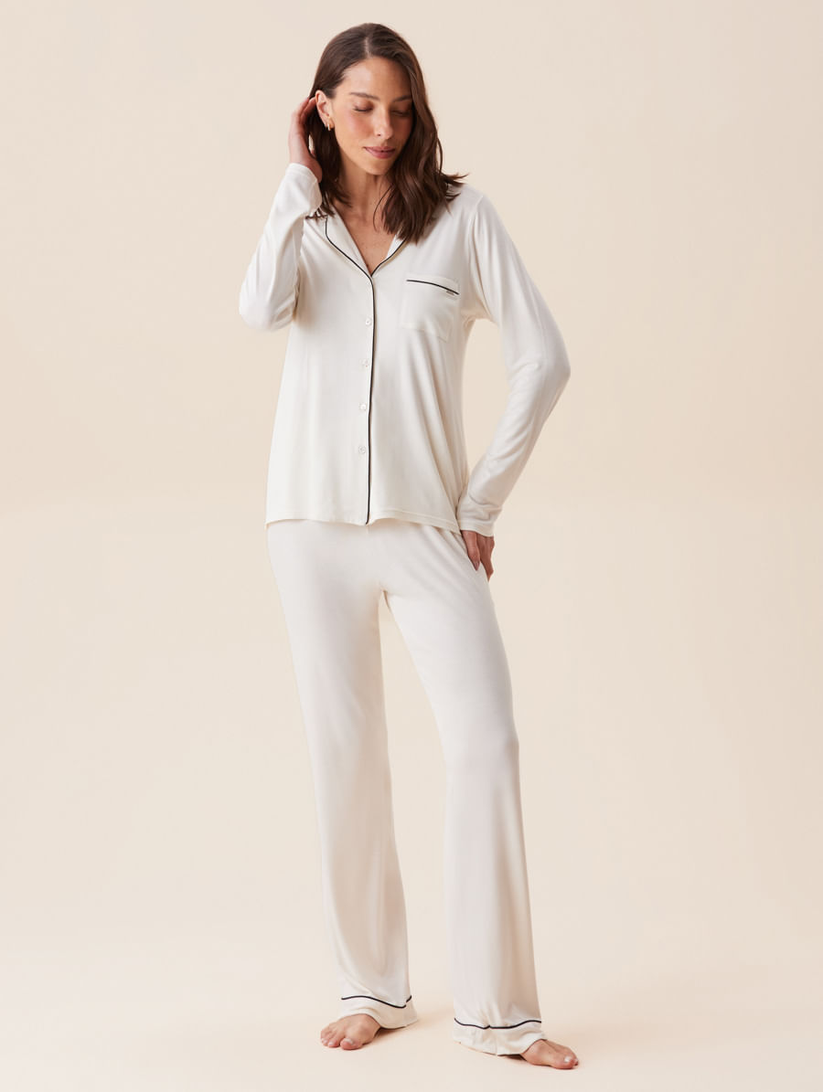 Pijama Longo Em Viscose Com Vivo Contrastante Flora Off White