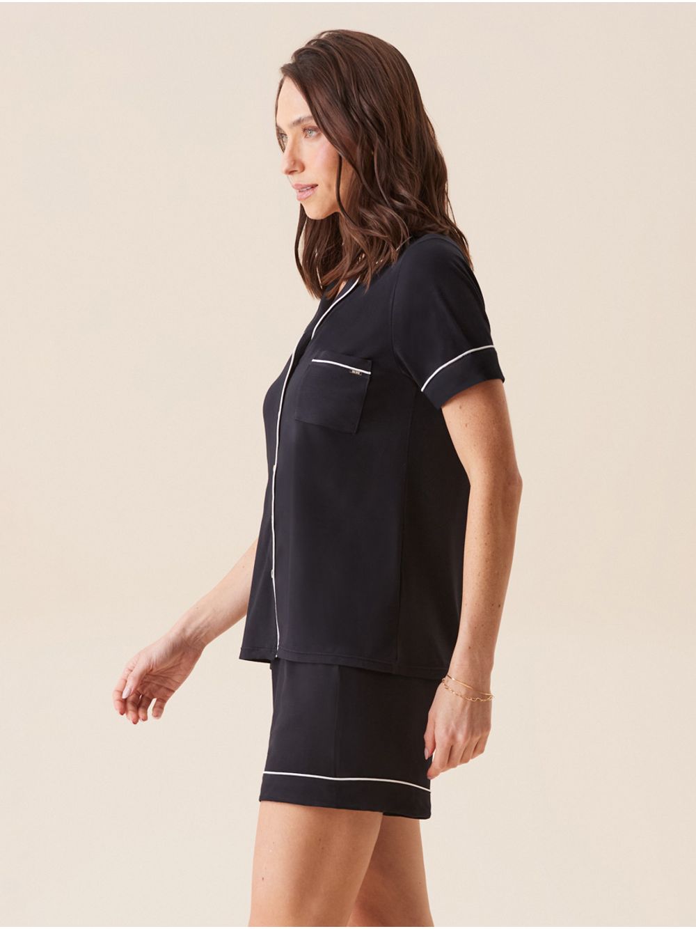 Hope — Short Doll Em Viscose Com Vivo Contrastante Flora Preto
